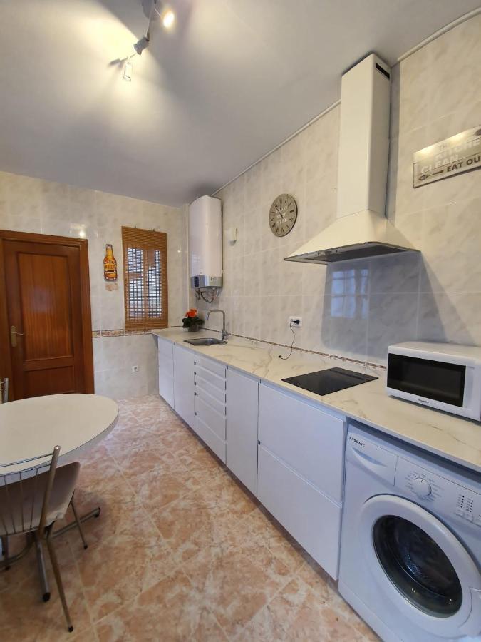 Apartamento Ollerias Malaga Exterior photo