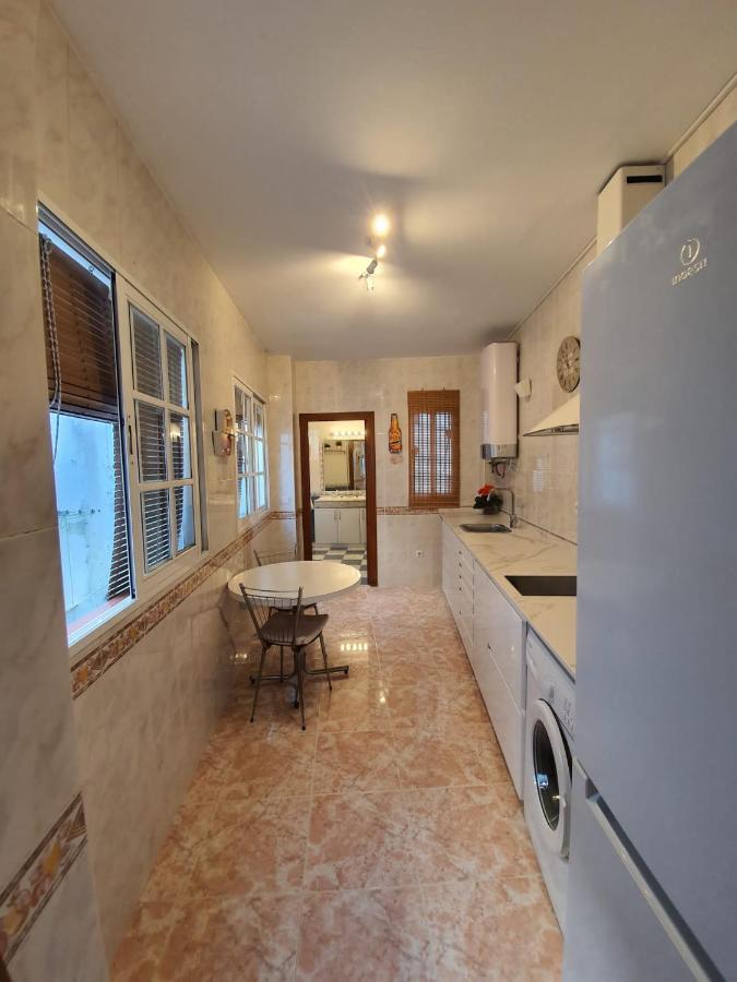 Apartamento Ollerias Malaga Exterior photo