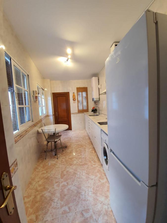 Apartamento Ollerias Malaga Exterior photo