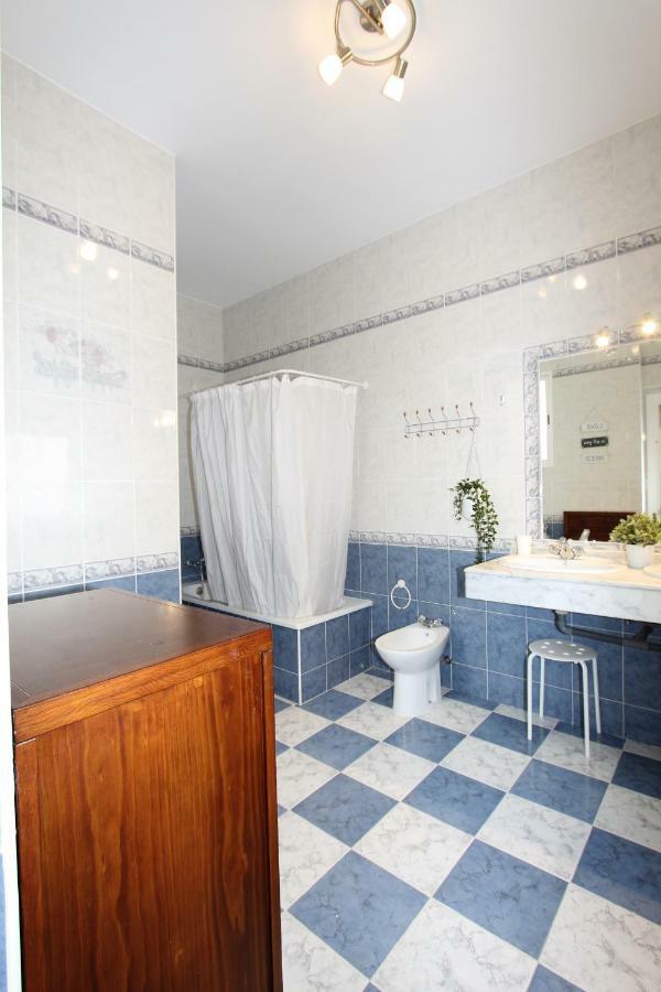 Apartamento Ollerias Malaga Exterior photo