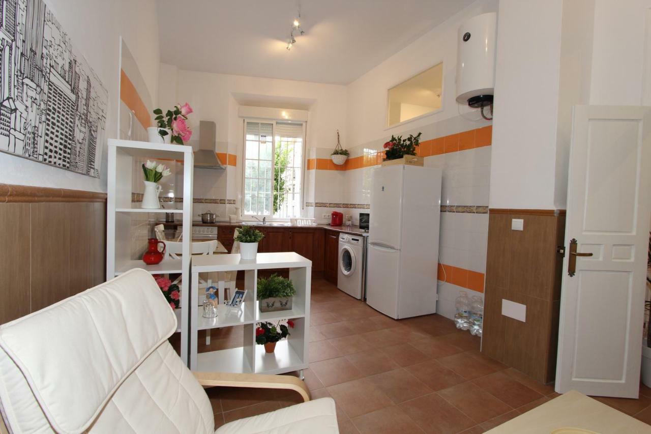 Apartamento Ollerias Malaga Exterior photo