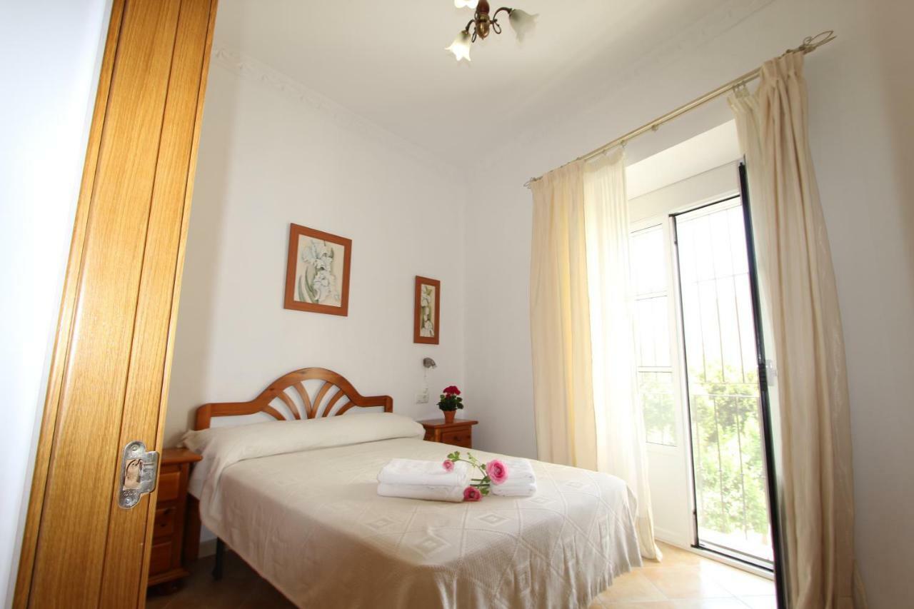 Apartamento Ollerias Malaga Exterior photo
