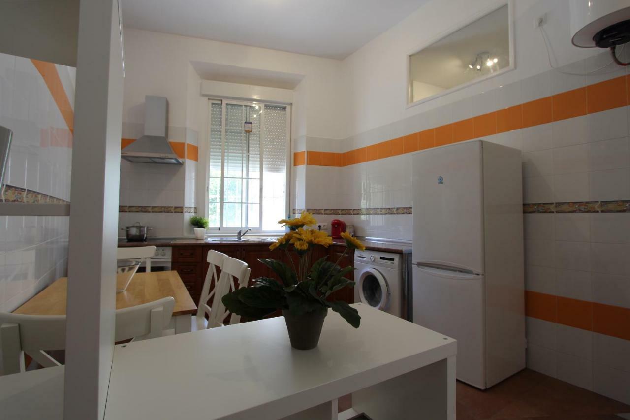 Apartamento Ollerias Malaga Exterior photo