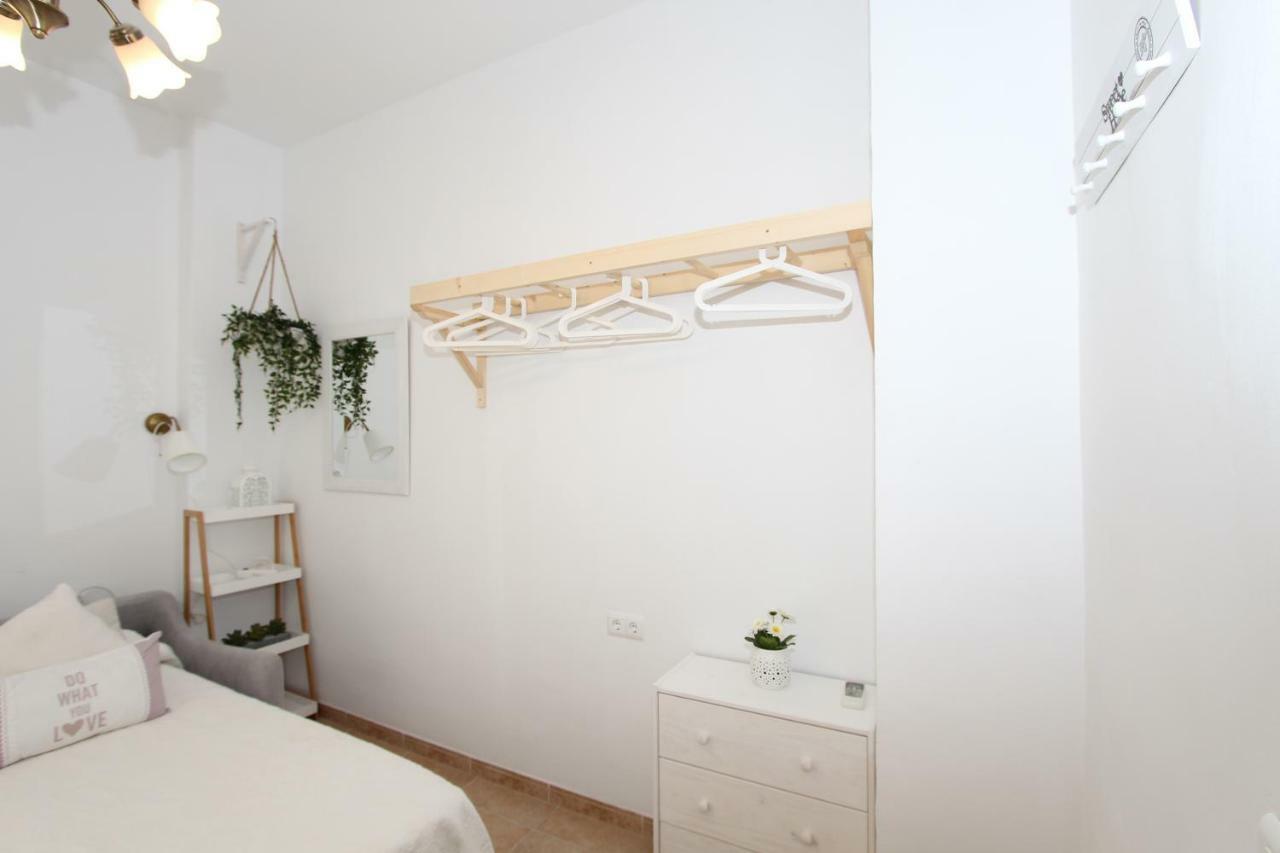 Apartamento Ollerias Malaga Room photo