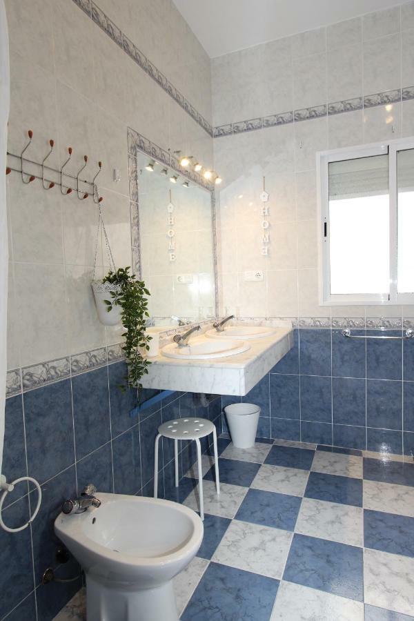 Apartamento Ollerias Malaga Exterior photo