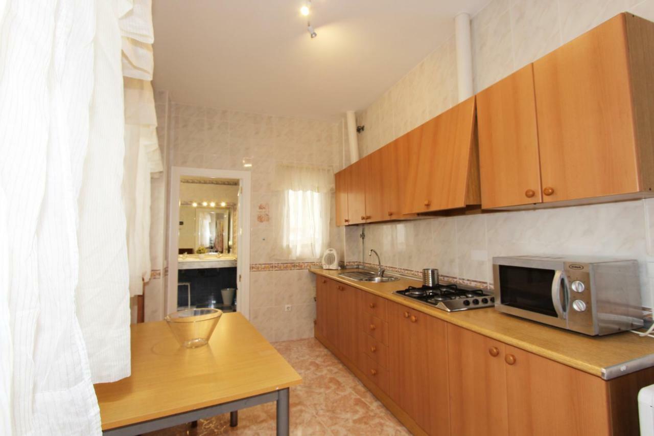 Apartamento Ollerias Malaga Exterior photo